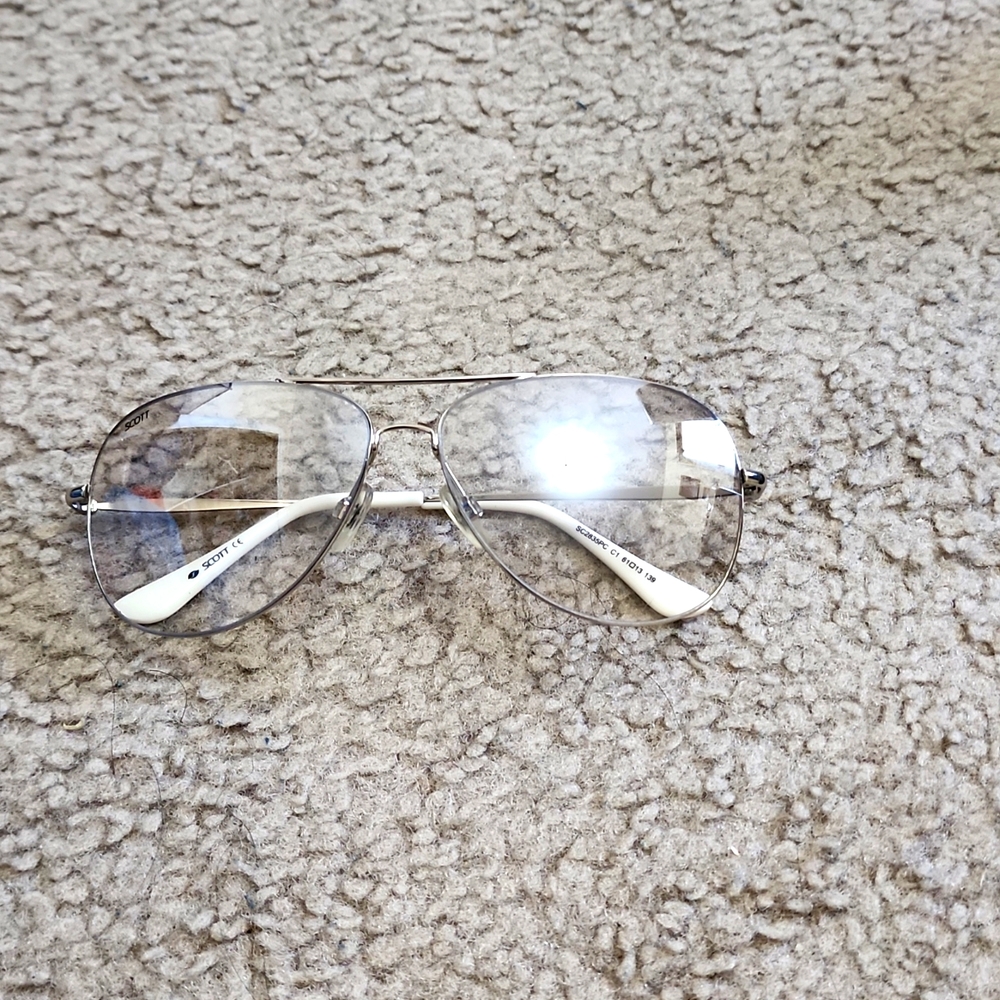 Scott aviator silver gradient sunglass